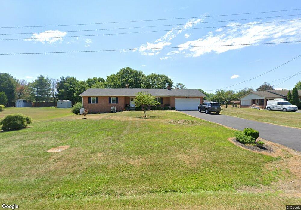 116 West St, Stephens City, VA 22655 - photo 1