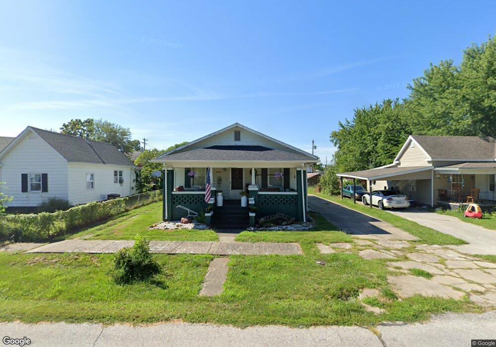 1214 Quinn St, Moberly, MO 65270 - photo 1