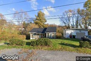 901 5th St SE, Pulaski, VA 24301