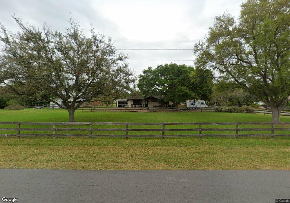 1721 SW 116th Ave, Davie, FL 33325 - photo 1