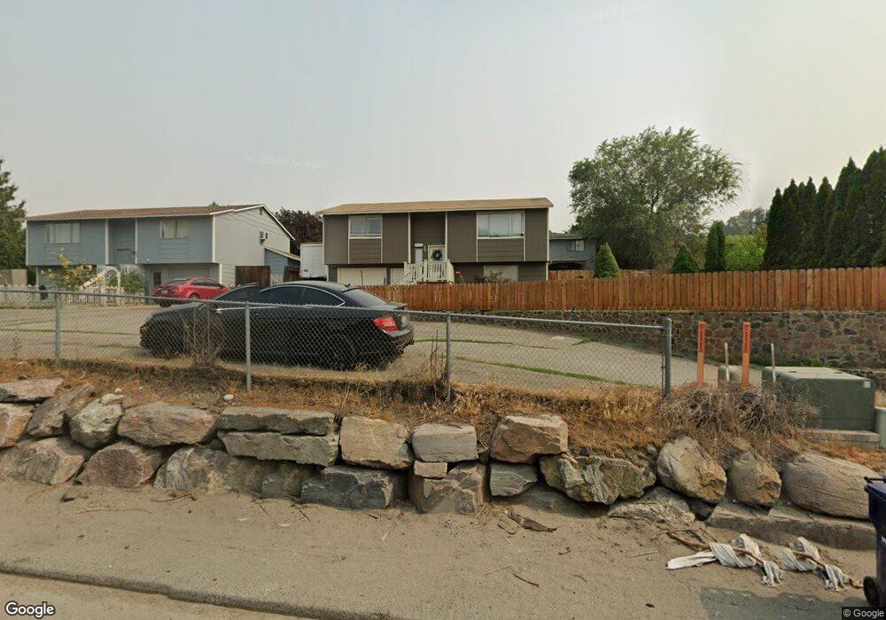 1427 Sunset Hwy N, East Wenatchee, WA 98802 - photo 1