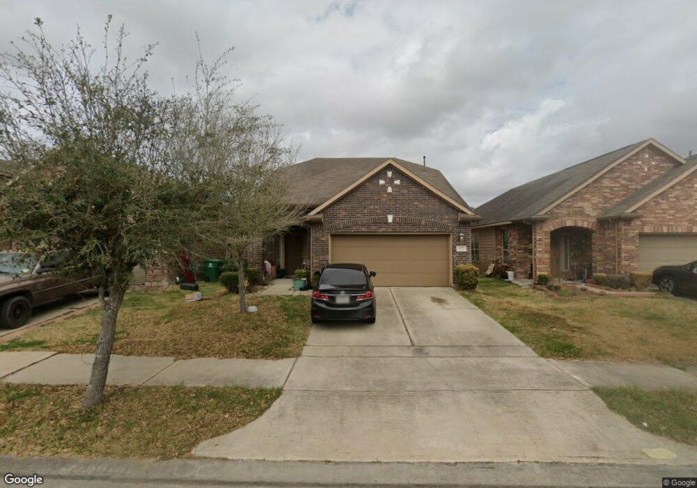 9123 Fuqua Breeze Dr, Houston, TX 77075 - photo 1