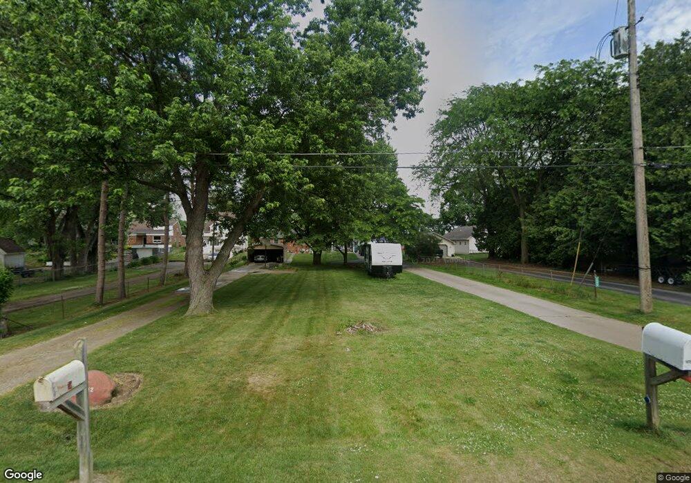 3298 S Kearsley Blvd, Flint, MI 48506 - photo 1