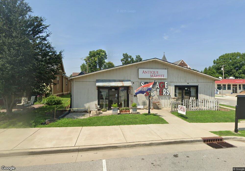 398 E Jefferson St, Franklin, IN 46131 - photo 1