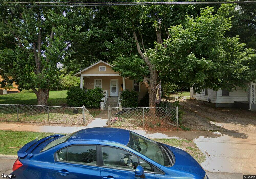 1025 Caldwell St, Statesville, NC 28677 - photo 1