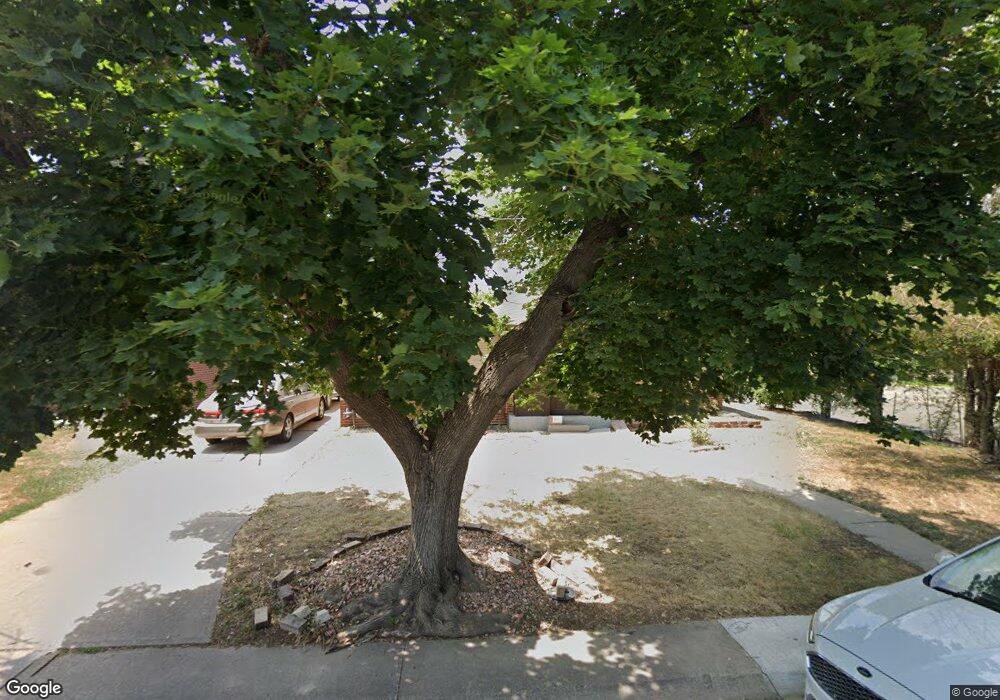 589 Elmira St, Aurora, CO 80010 - photo 1