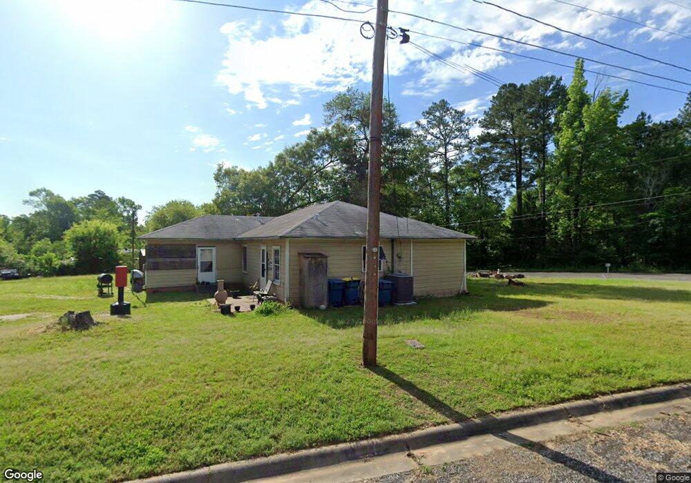 501 Leach St, Kilgore, TX 75662 - photo 1