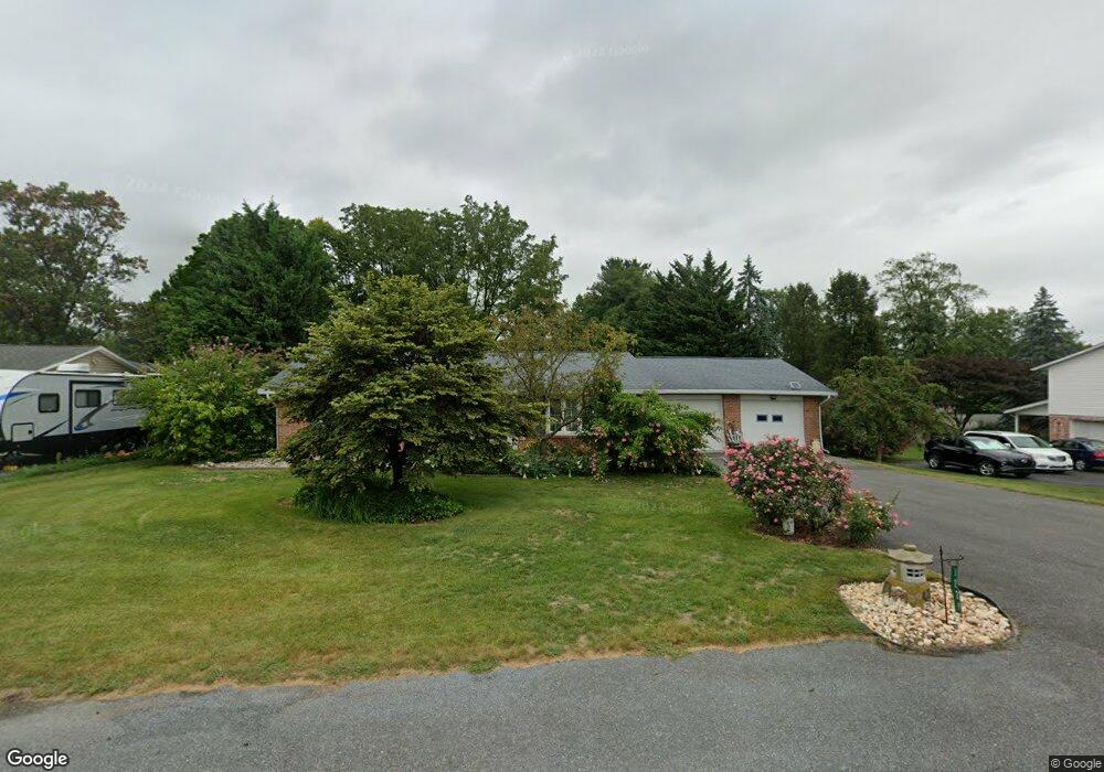 1229 Redwood Dr, State Line, PA 17263 - photo 1