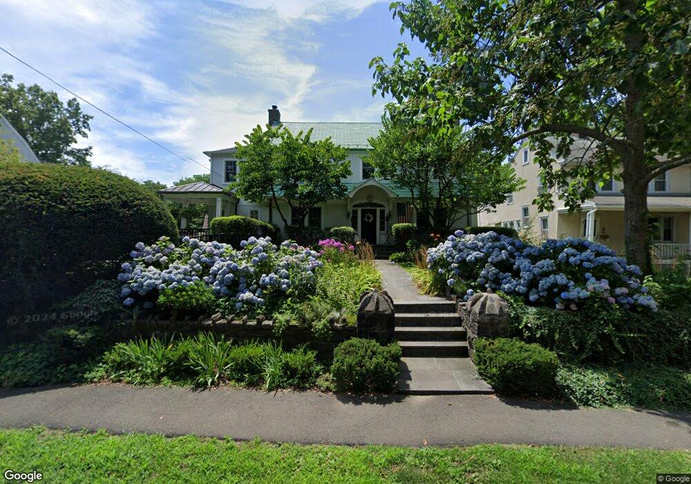 10 Byram Shore Rd, Greenwich, CT 06830 - photo 1