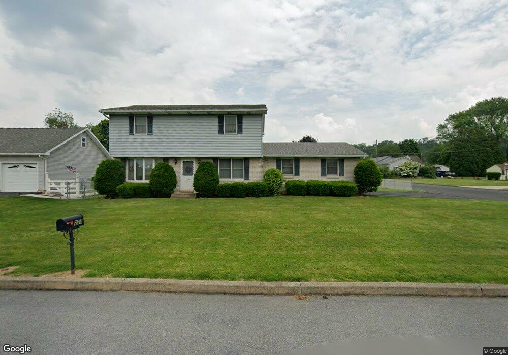 223 Williams Ave, Walnutport, PA 18088 - photo 1