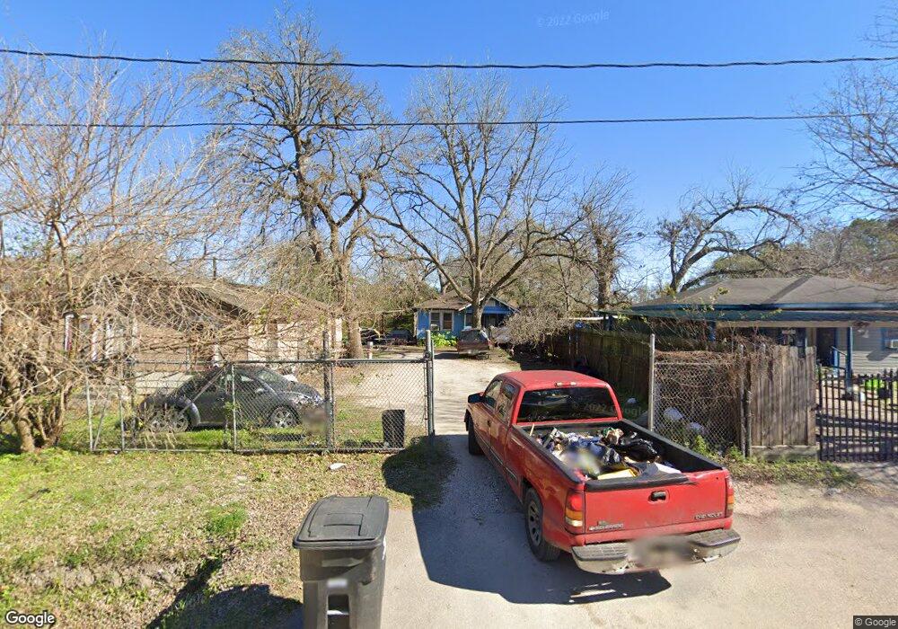 7824 Lavender St, Houston, TX 77016 - photo 1