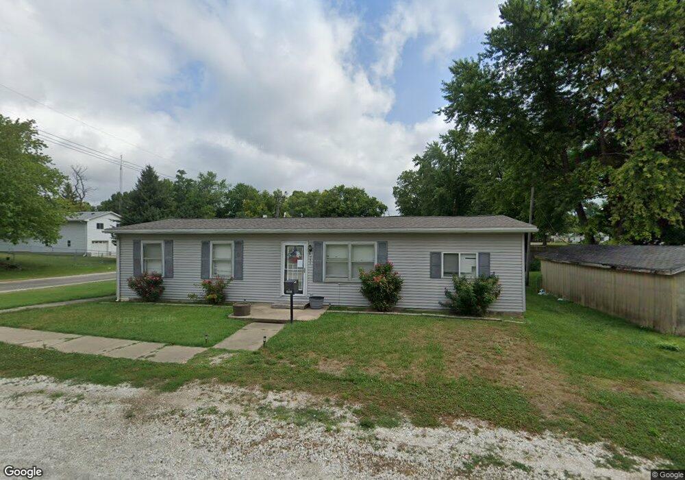 251 W Beardstown St, Virginia, IL 62691 - photo 1