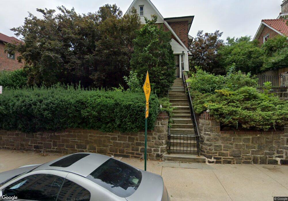 2635 Netherland Ave, Bronx, NY 10463 - photo 1