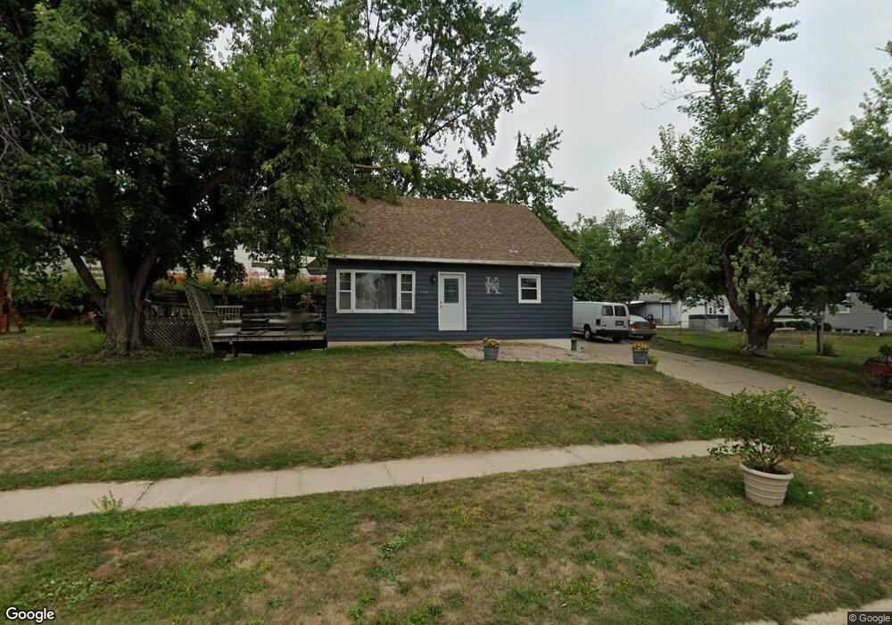 3001 Tamara Dr SW, Cedar Rapids, IA 52404 - photo 1