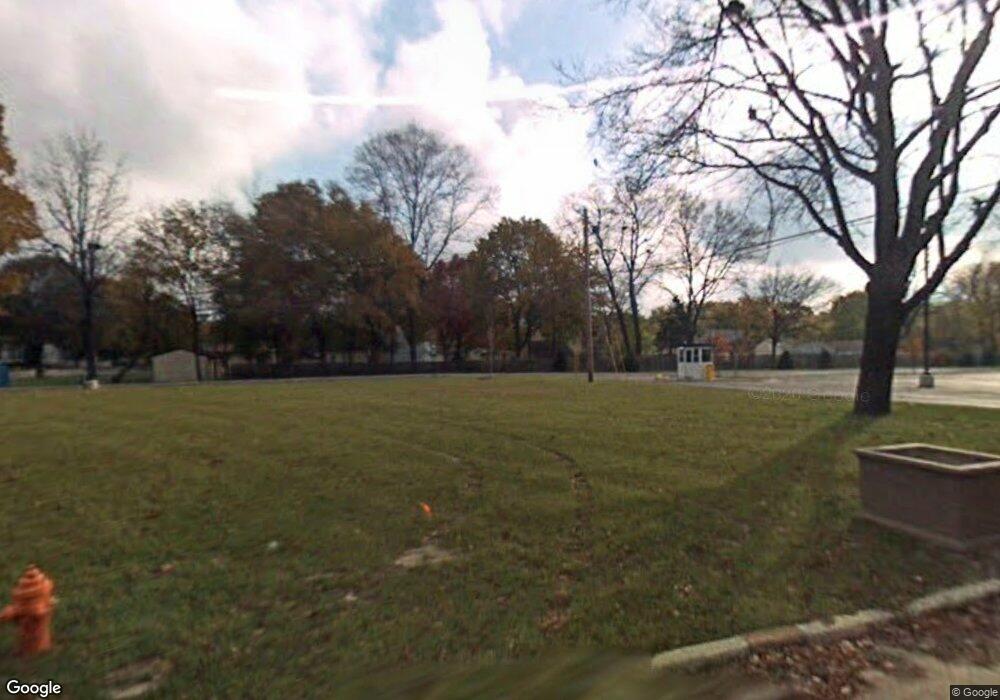 2611 Eaton Rd, Lansing, MI 48910 - photo 1