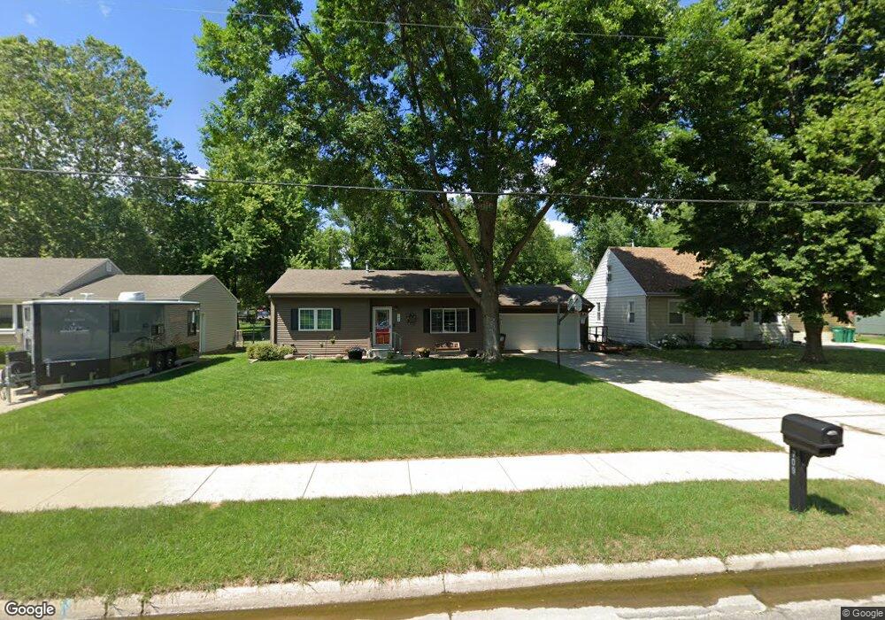 709 W Hammer Rd, Albert Lea, MN 56007 - photo 1