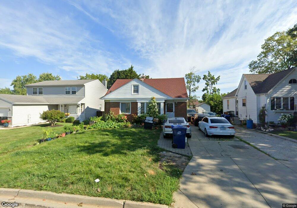 2710 W Ridgeland Ave, Waukegan, IL 60085 - photo 1