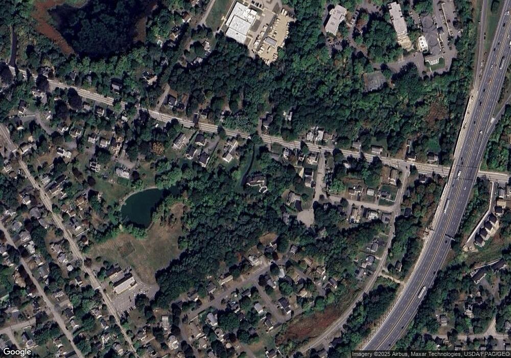 960 Maplewood Ave, Portsmouth, NH 03801 - photo 1