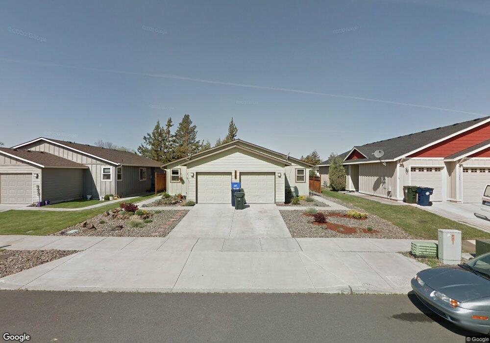 867 NE Hidden Valley Dr, Bend, OR 97701 - photo 1