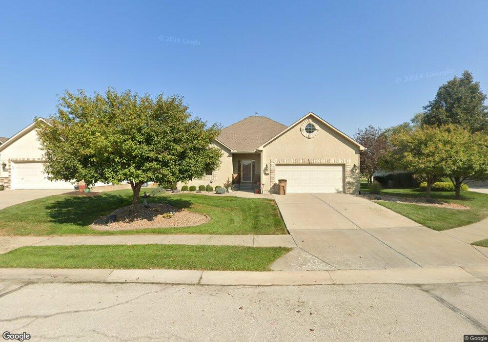2220 Wind Side Ct, Raymore, MO 64083 - photo 1
