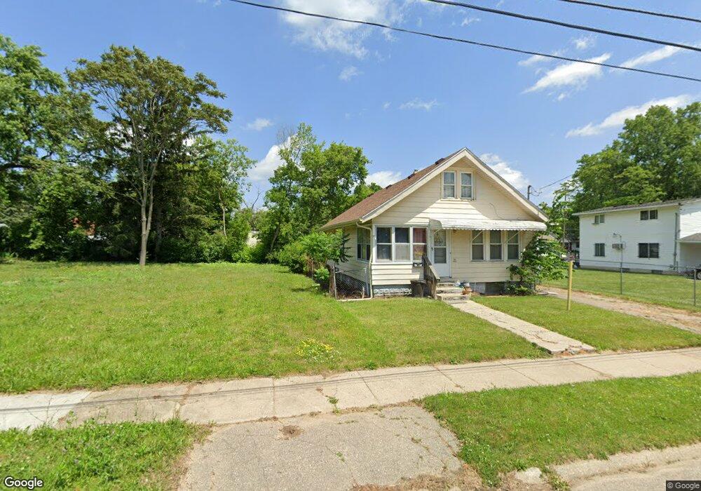 1601 Pingree Ave, Flint, MI 48503 - photo 1