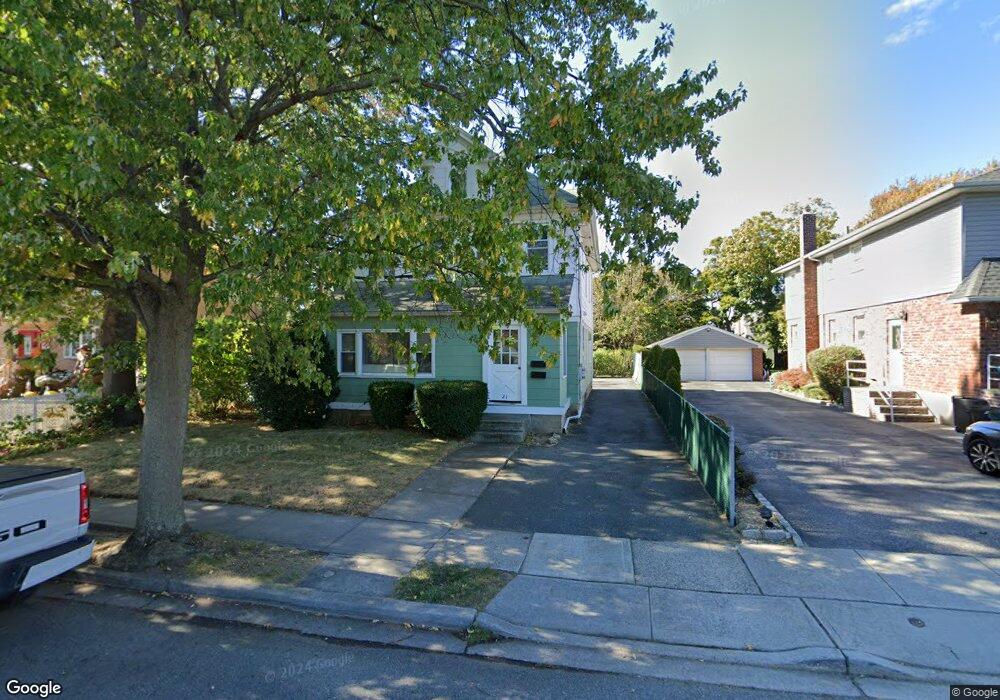 21 Nieman Ave, Lynbrook, NY 11563 - photo 1