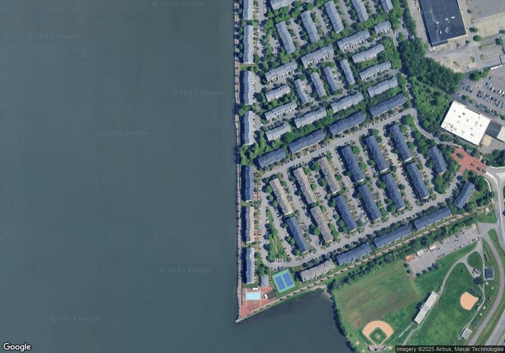 114 Cottonwood St unit D2, Jersey City, NJ 07305 - photo 1