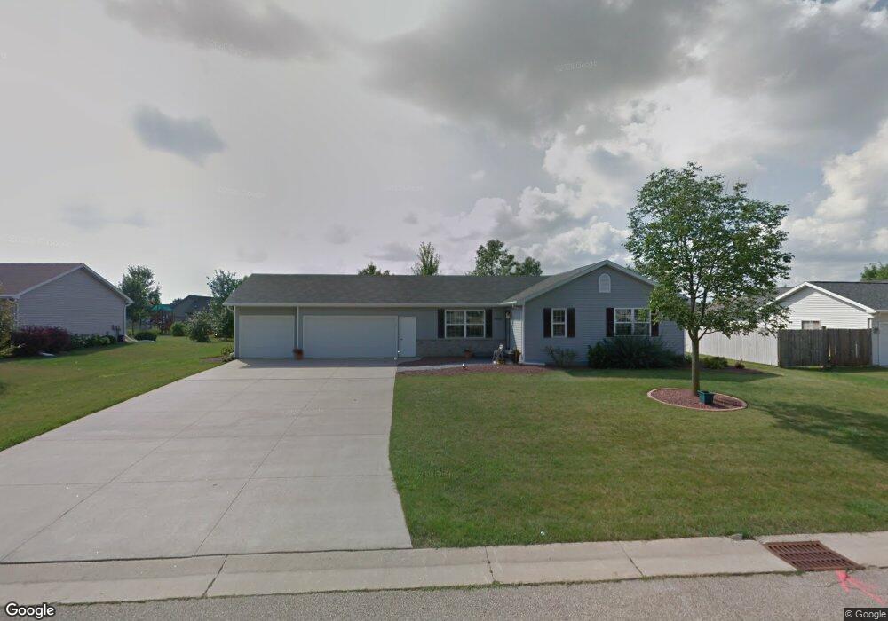 N9555 Chadbury Ln, Appleton, WI 54915 - photo 1
