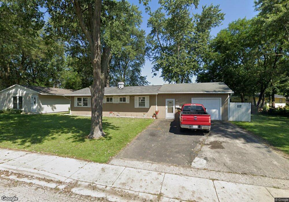 606 Topeka Dr, Carpentersville, IL 60110 - photo 1