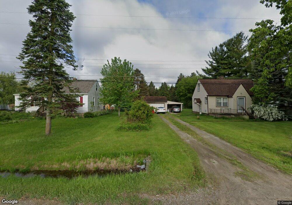 8277 N Jennings Rd, Mount Morris, MI 48458 - photo 1