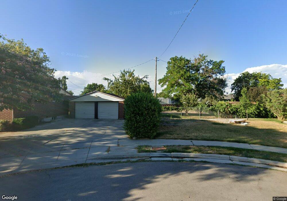 54 Olympus Cir, Midvale, UT 84047 - photo 1