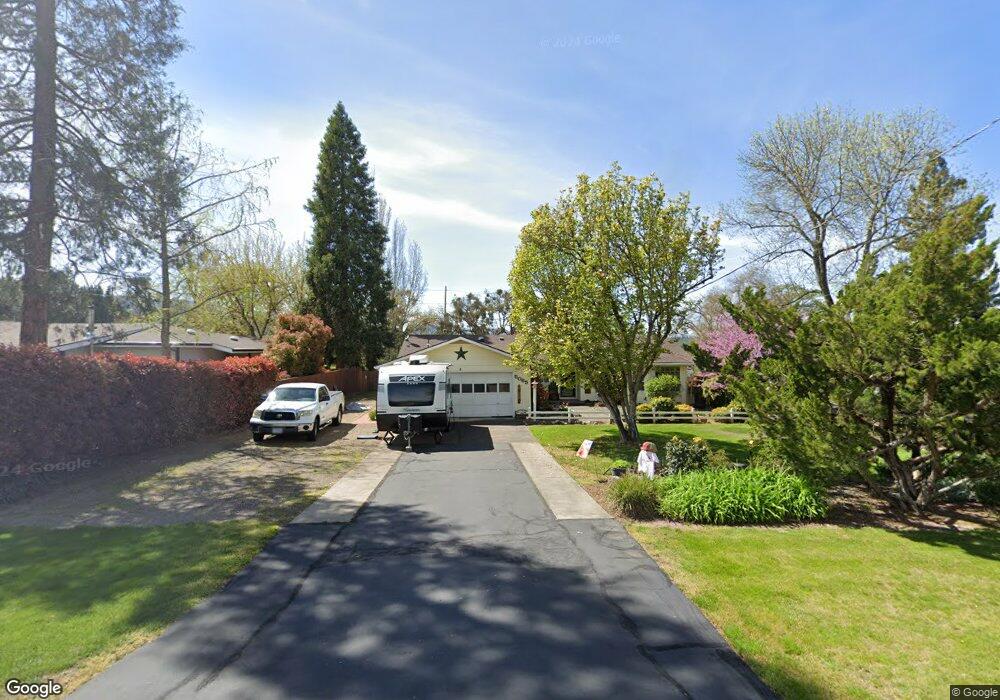 5085 Dobrot Way, Central Point, OR 97502 - photo 1