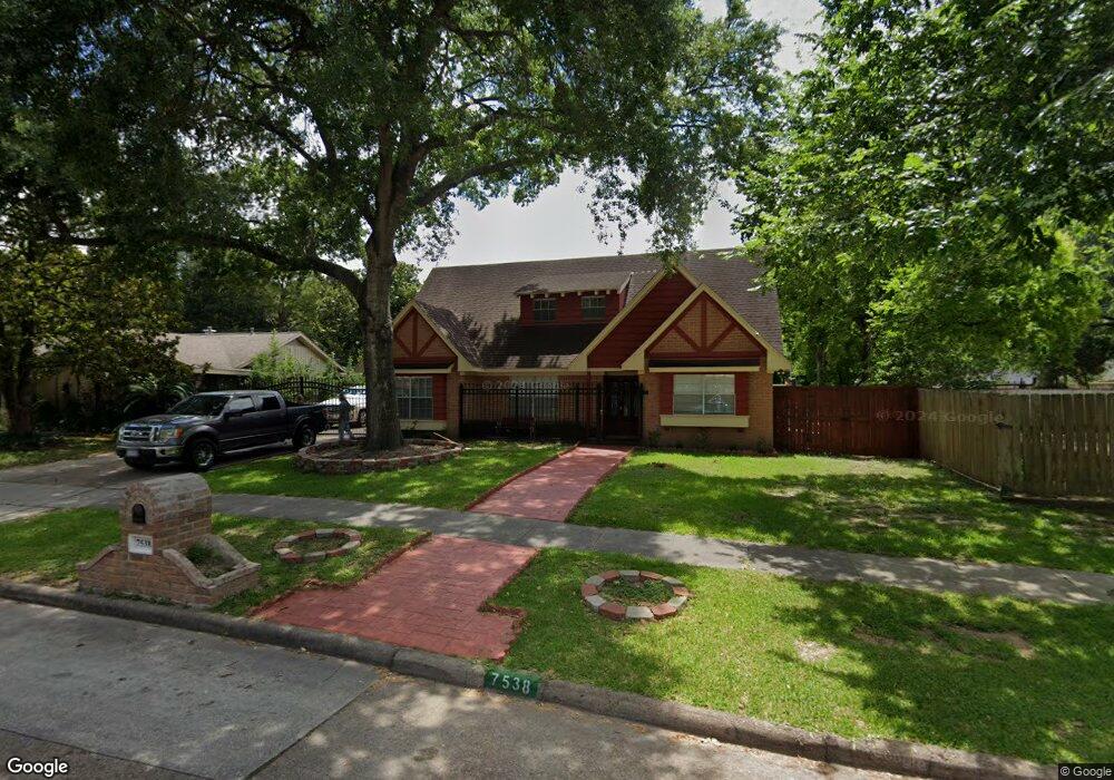 7538 Maple Tree Dr, Houston, TX 77088 - photo 1