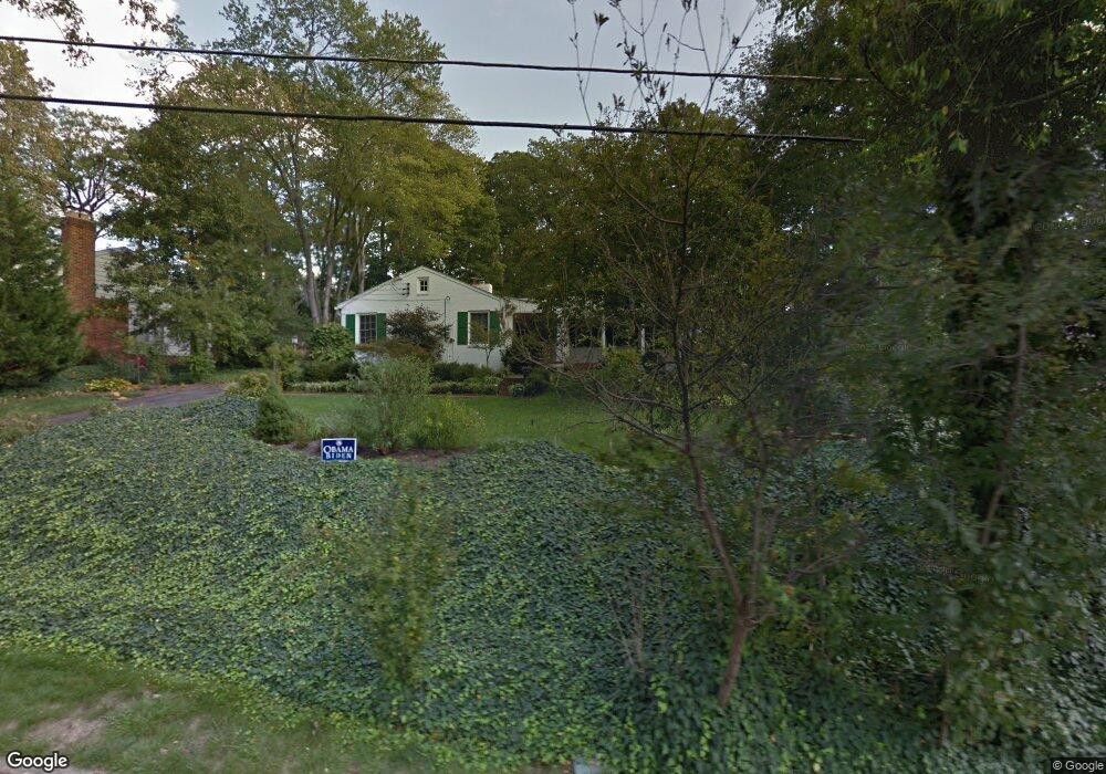 7201 Marine Dr, Alexandria, VA 22307 - photo 1