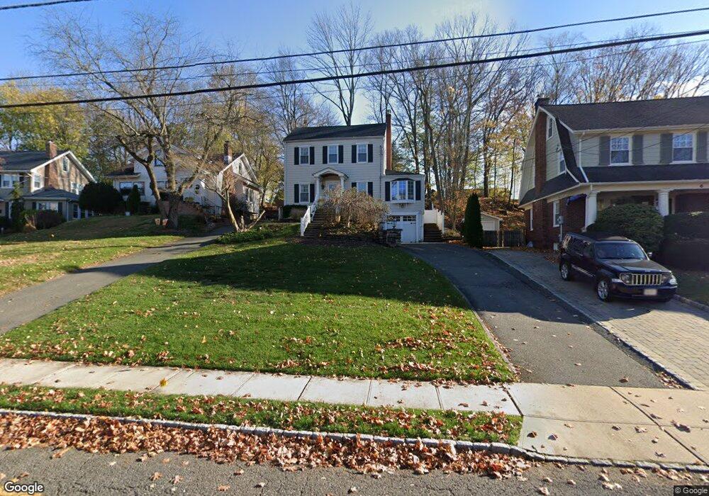 8 Welshman Ct, Caldwell, NJ 07006 - photo 1