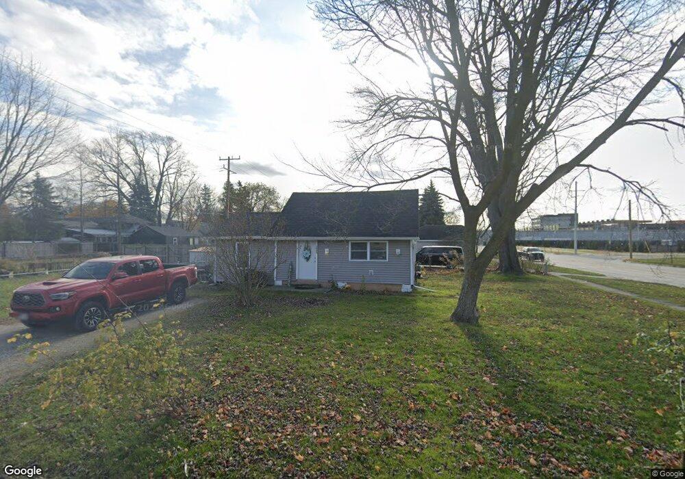 2520 10th Ave, Port Huron, MI 48060 - photo 1