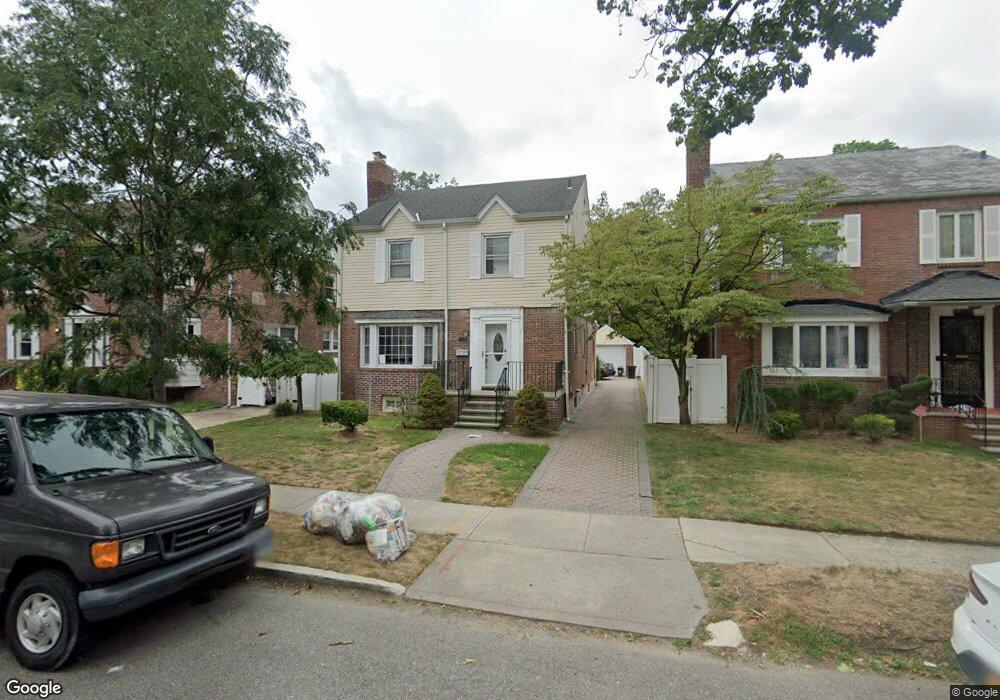 18514 80th Rd, Jamaica, NY 11432 - photo 1