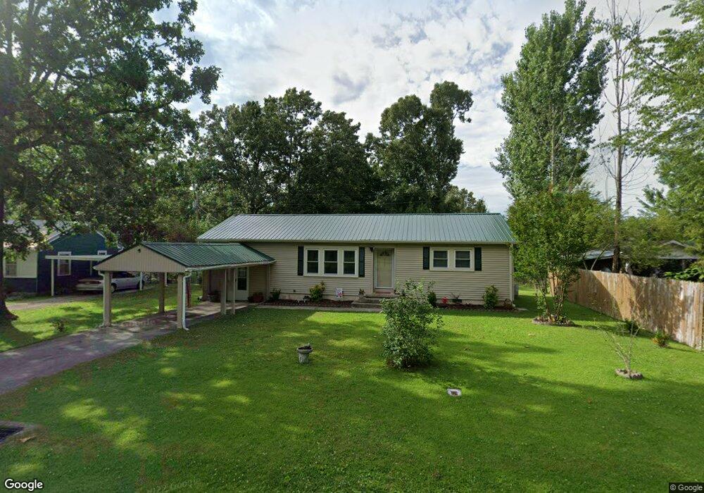1205 Woodland Dr, Manchester, TN 37355 - photo 1