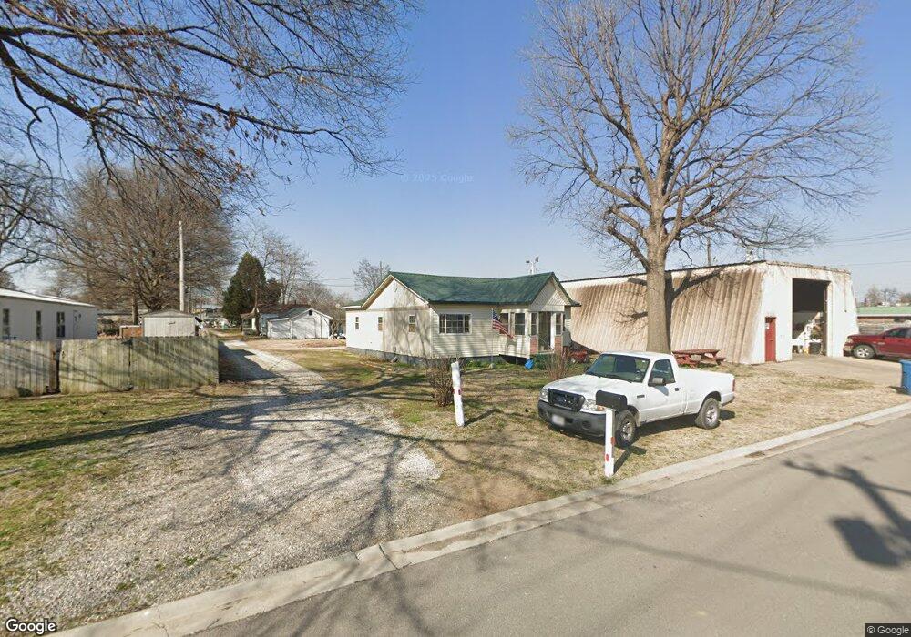 621 Waters St, New Madrid, MO 63869 - photo 1