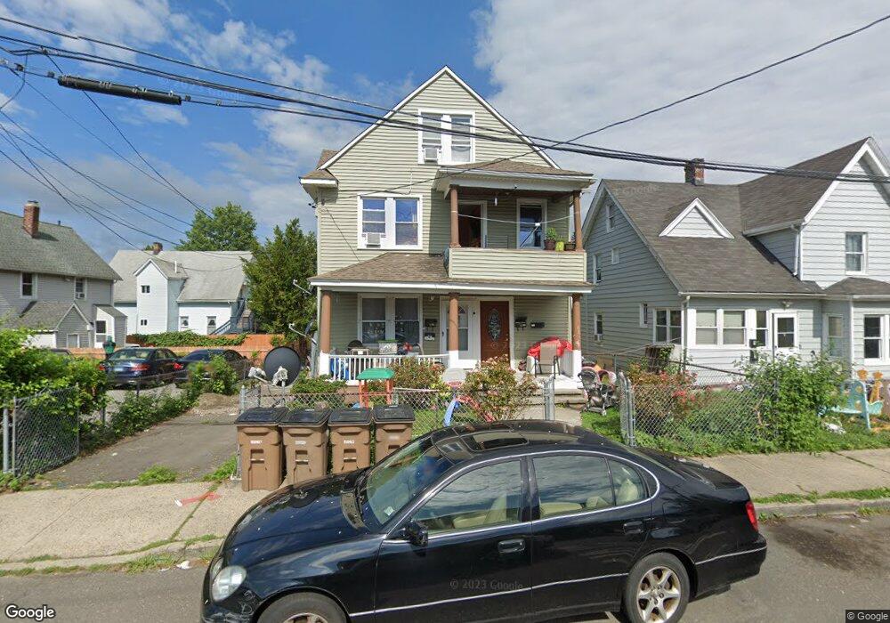 77 Maple Ave, Stamford, CT 06902 - photo 1