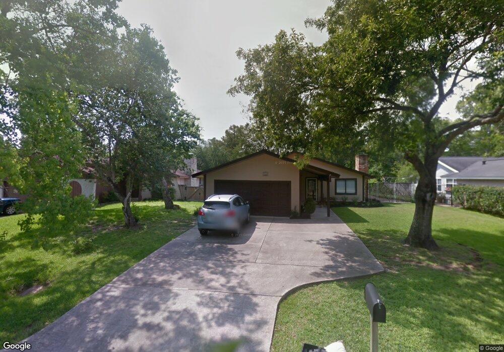 4431 Ravine Dr, Friendswood, TX 77546 - photo 1