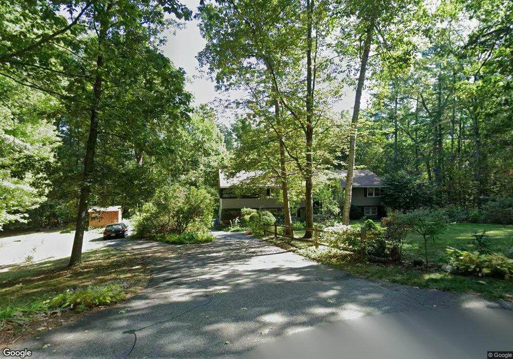 32 Hideaway Ln, Hollis, NH 03049 - photo 1