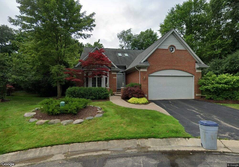 6377 Country Shire Ln, West Bloomfield, MI 48323 - photo 1