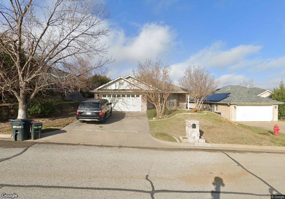 115 Sweetwater Dr, Weatherford, TX 76086 - photo 1
