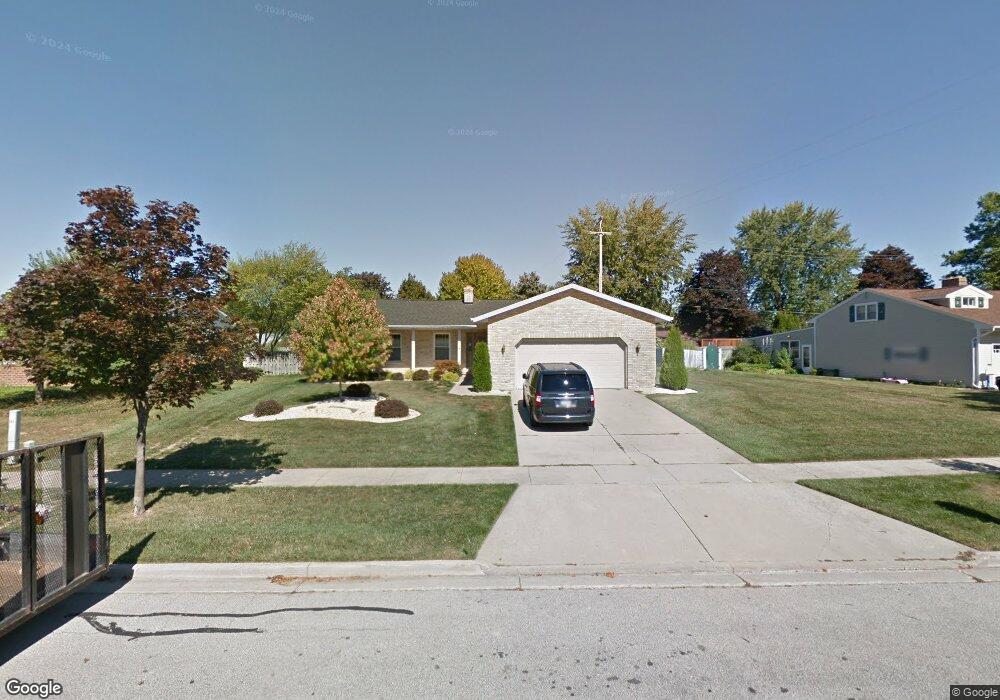 652 Willow Ln, Frankenmuth, MI 48734 - photo 1