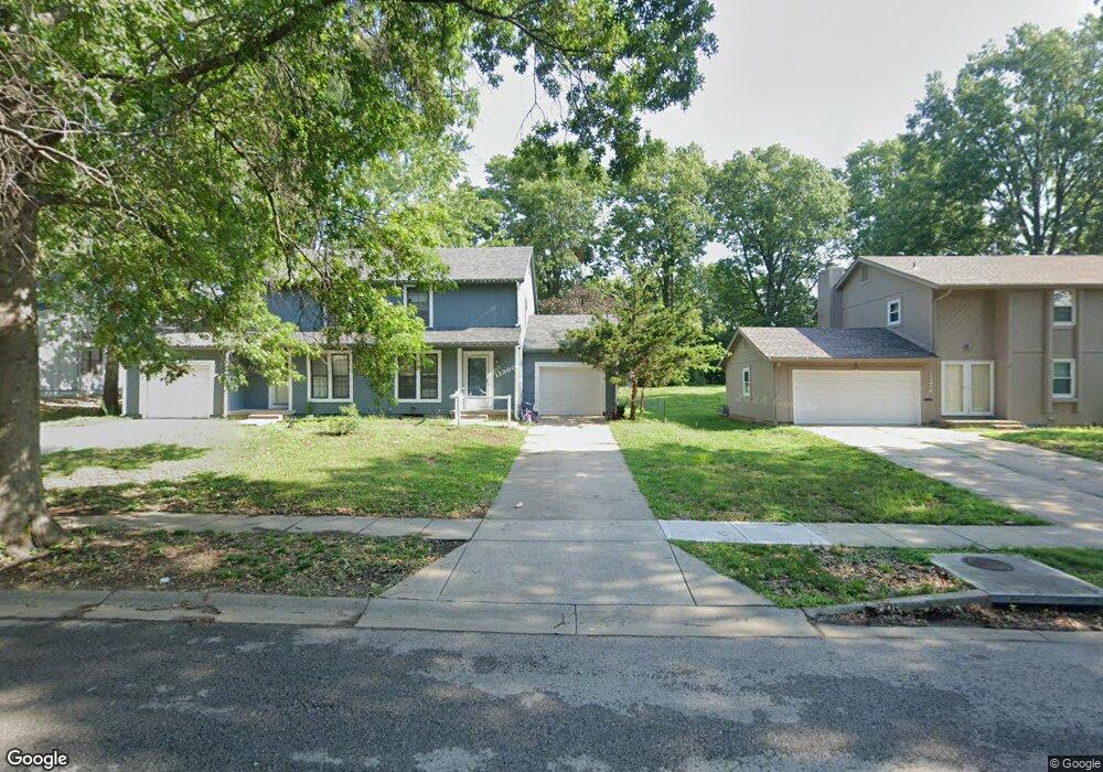 11300 W 71st Terrace, Shawnee, KS 66203 - photo 1