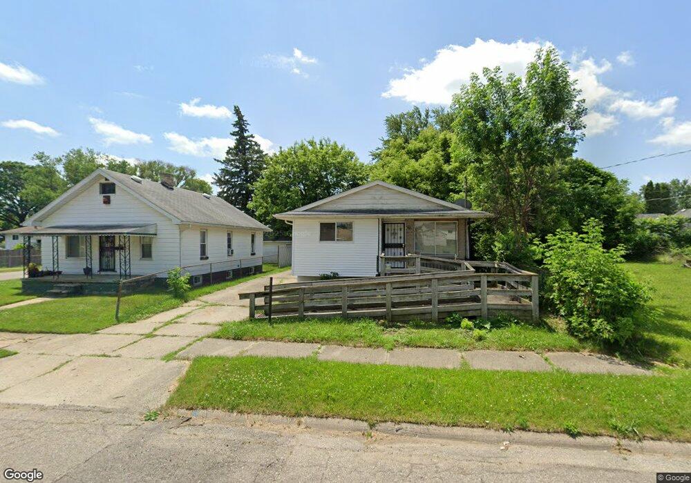 1614 Pingree Ave, Flint, MI 48503 - photo 1