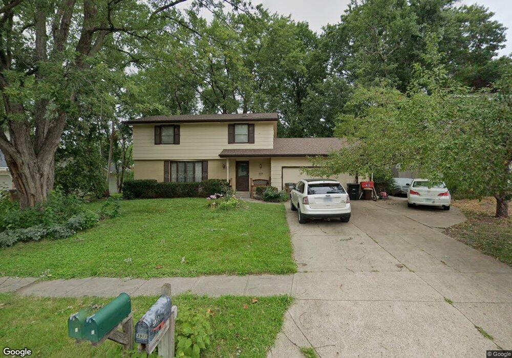 3911 Dakota Dr, West Des Moines, IA 50265 - photo 1