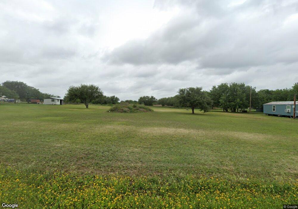900 Dagmar St, Beeville, TX 78102 - photo 1