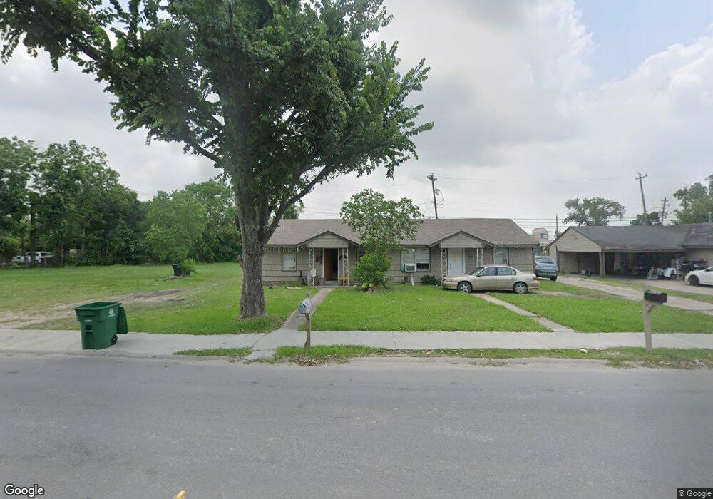 10826 Bentley St, Houston, TX 77093 - photo 1
